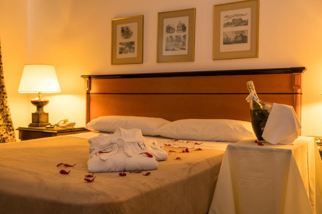 Hotel Libertador Tandil Buitenkant foto